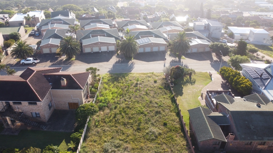 0 Bedroom Property for Sale in Wavecrest Eastern Cape